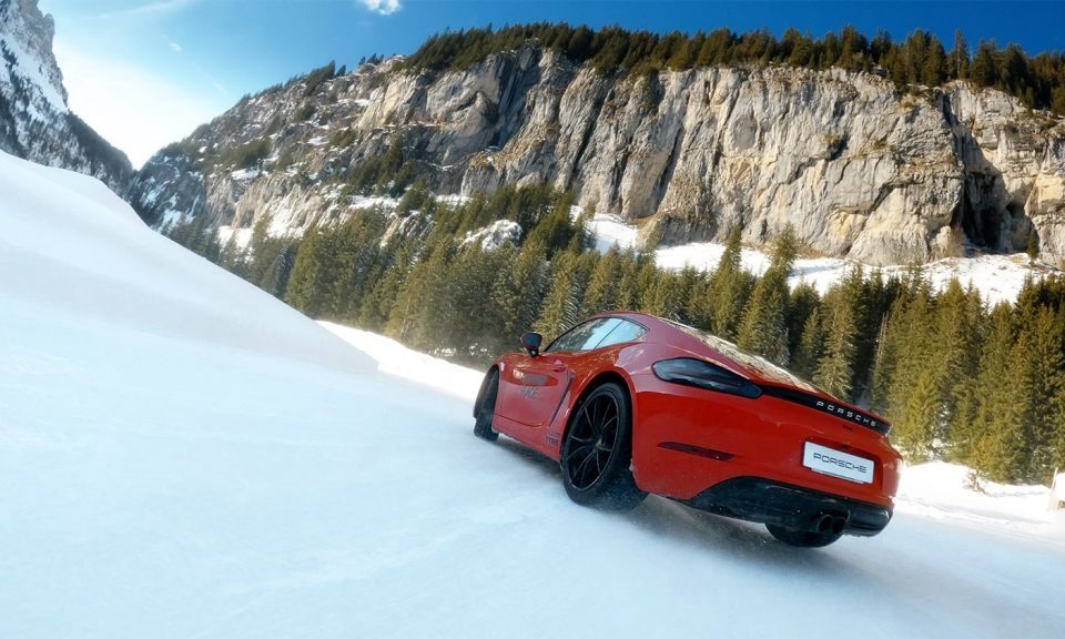 porsche sur circuit glace flaine